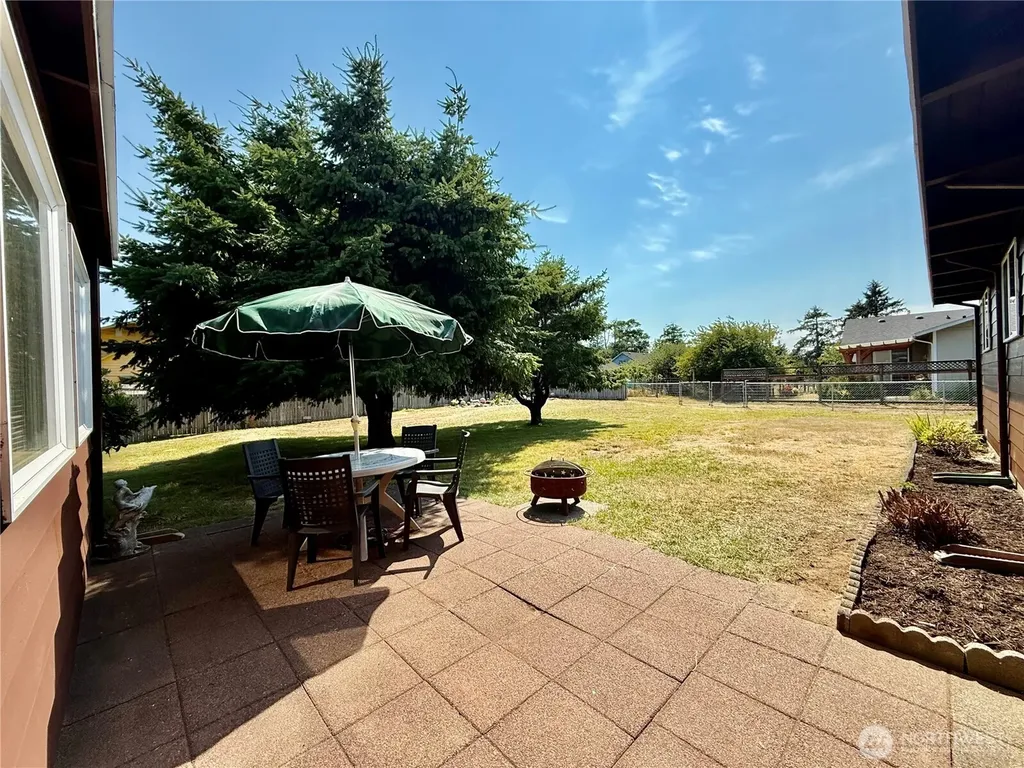 201 W Seattle Avenue Westport WA 98595