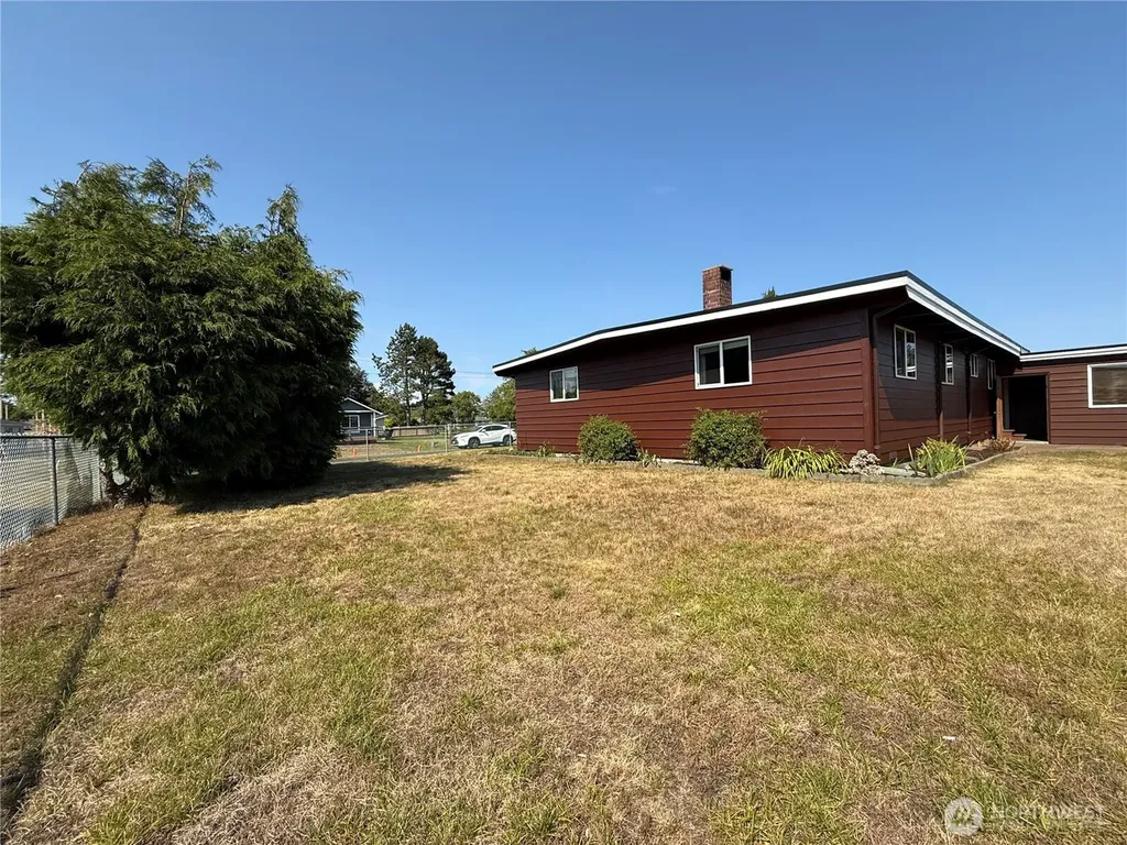 201 W Seattle Avenue Westport WA 98595