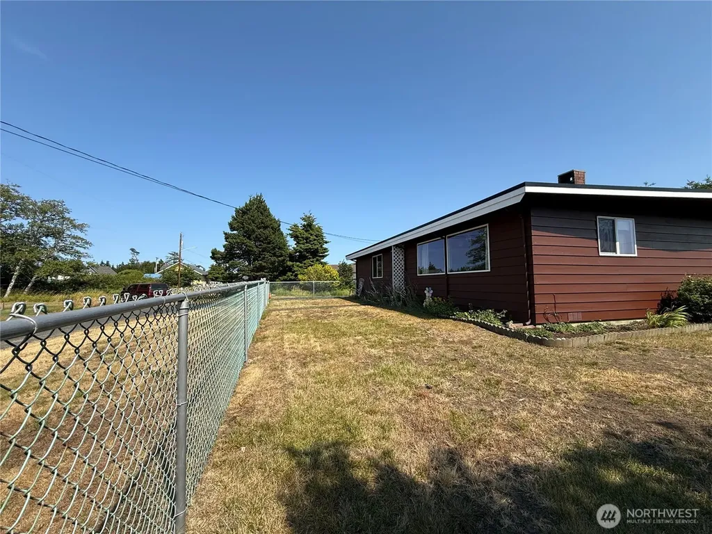 201 W Seattle Avenue Westport WA 98595