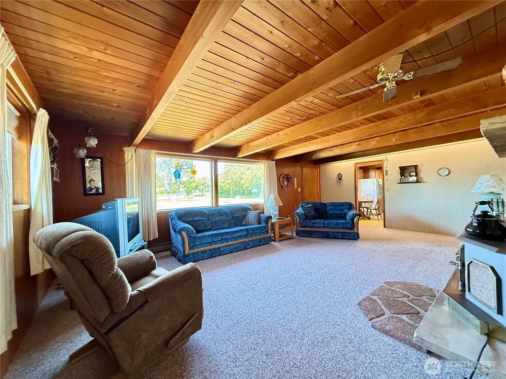 201 W Seattle Avenue Westport WA 98595