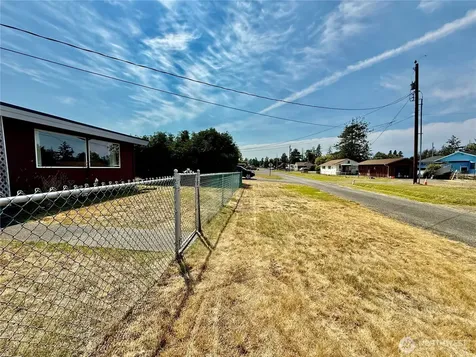 201 W Seattle Avenue Westport WA 98595