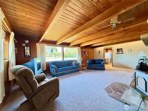 201 W Seattle Avenue Westport WA 98595