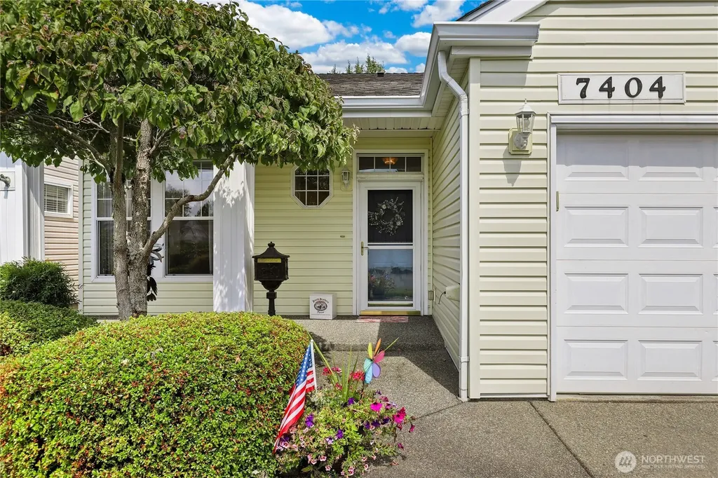 7404 143rd Avenue Ct E Sumner WA 98390