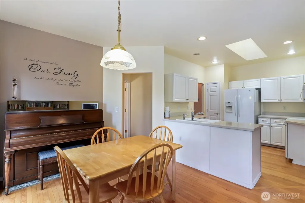 7404 143rd Avenue Ct E Sumner WA 98390