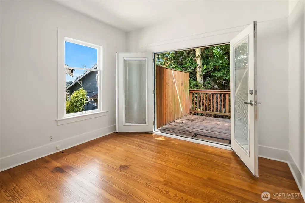 2710 18th Avenue S Seattle WA 98144