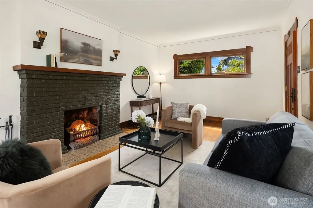 2710 18th Avenue S Seattle WA 98144