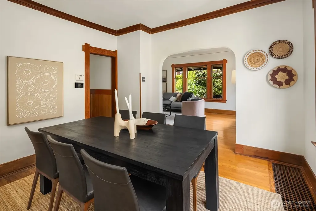 2710 18th Avenue S Seattle WA 98144