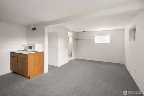 2710 18th Avenue S Seattle WA 98144