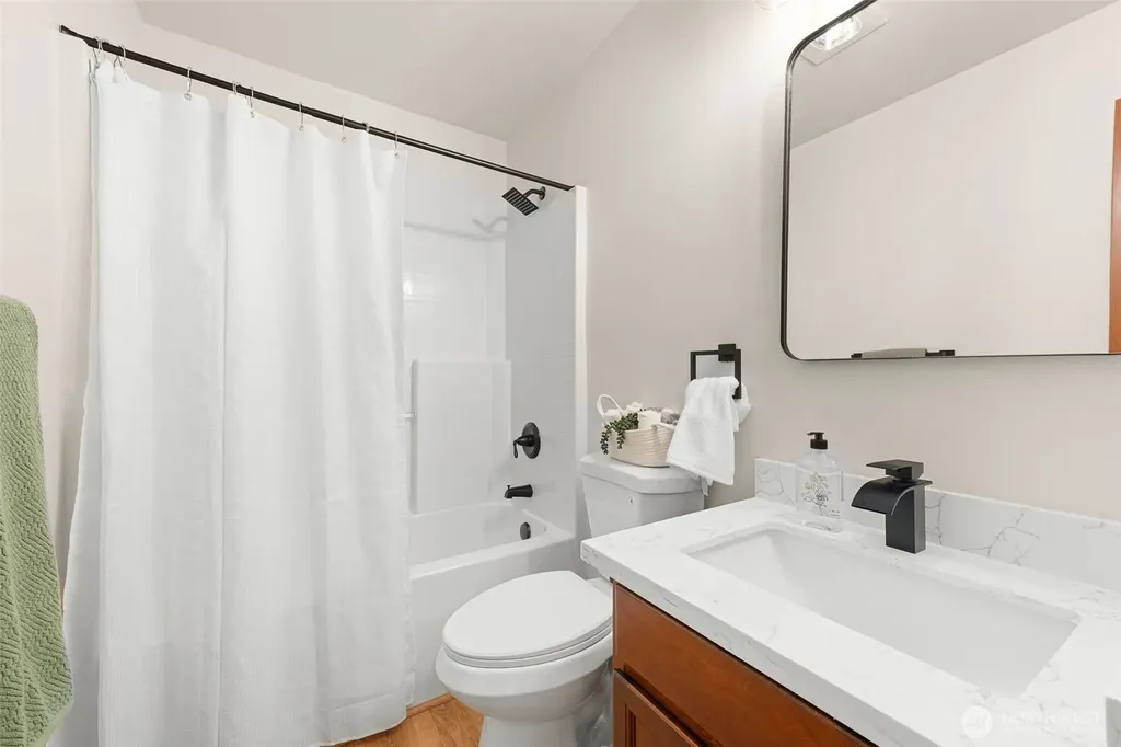 5921 111th Street Ct E Puyallup WA 98373