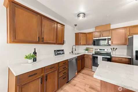 5921 111th Street Ct E Puyallup WA 98373
