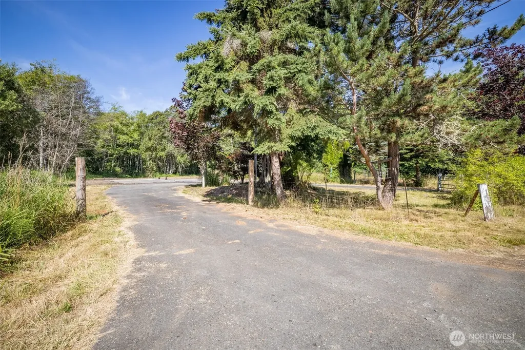 92 Gossett Road Port Angeles WA 98363