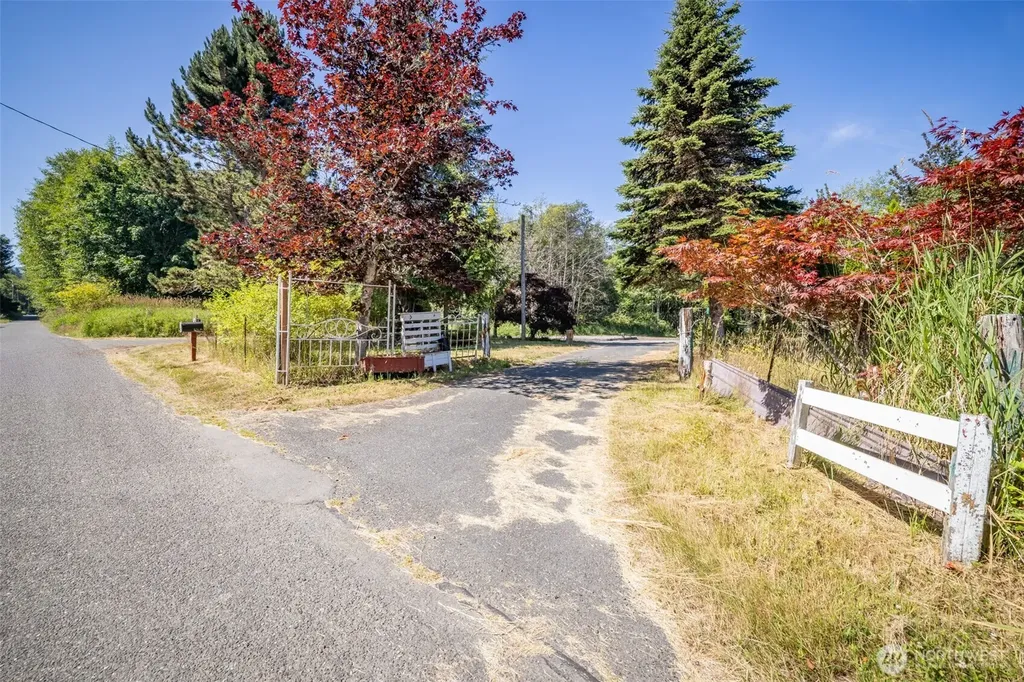 92 Gossett Road Port Angeles WA 98363