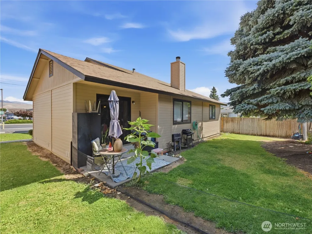1321 Maple Street Wenatchee WA 98801