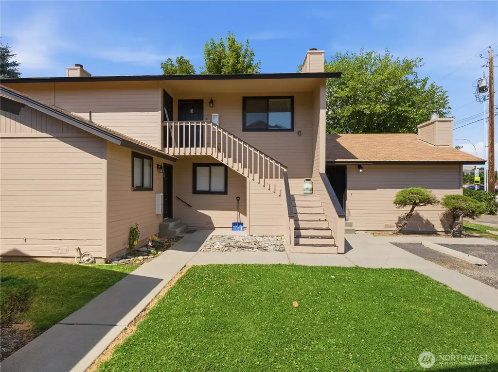 1321 Maple Street Wenatchee WA 98801