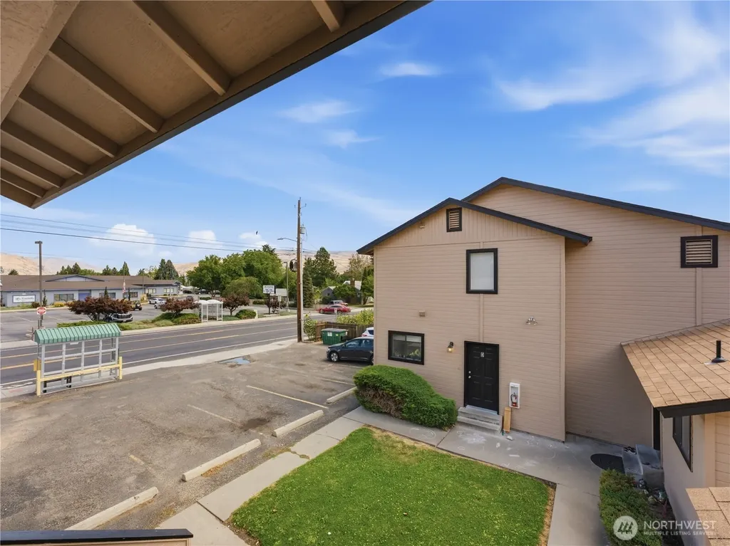 1321 Maple Street Wenatchee WA 98801