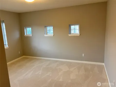 21612 129th Avenue SE Kent WA 98031