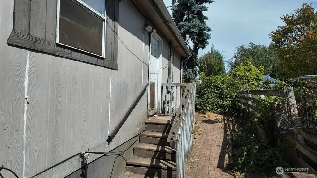 221 101st Street NW Seattle WA 98177