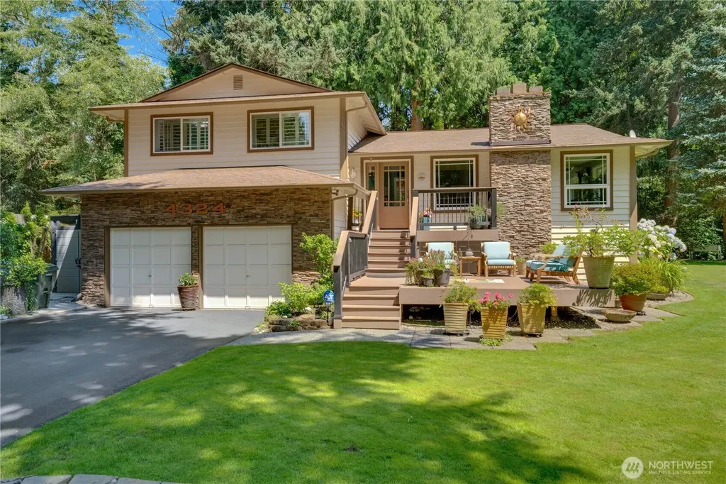 4324 32nd Avenue Court Gig Harbor WA 98335