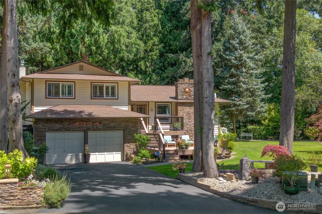 4324 32nd Avenue Court Gig Harbor WA 98335
