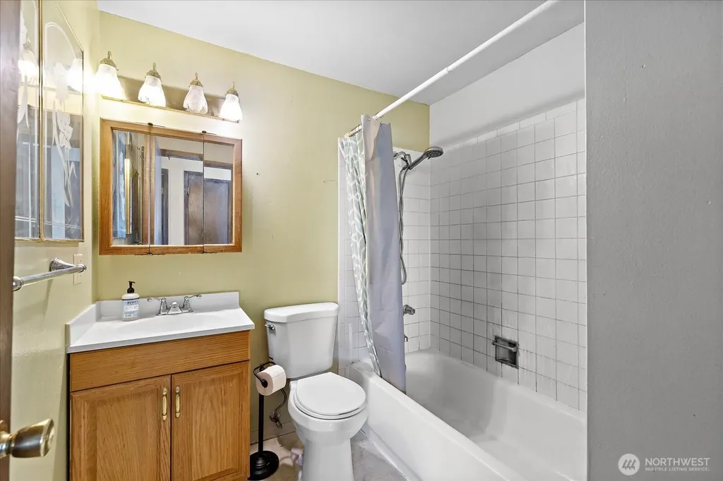 3209 Hoyt Avenue Everett WA 98201
