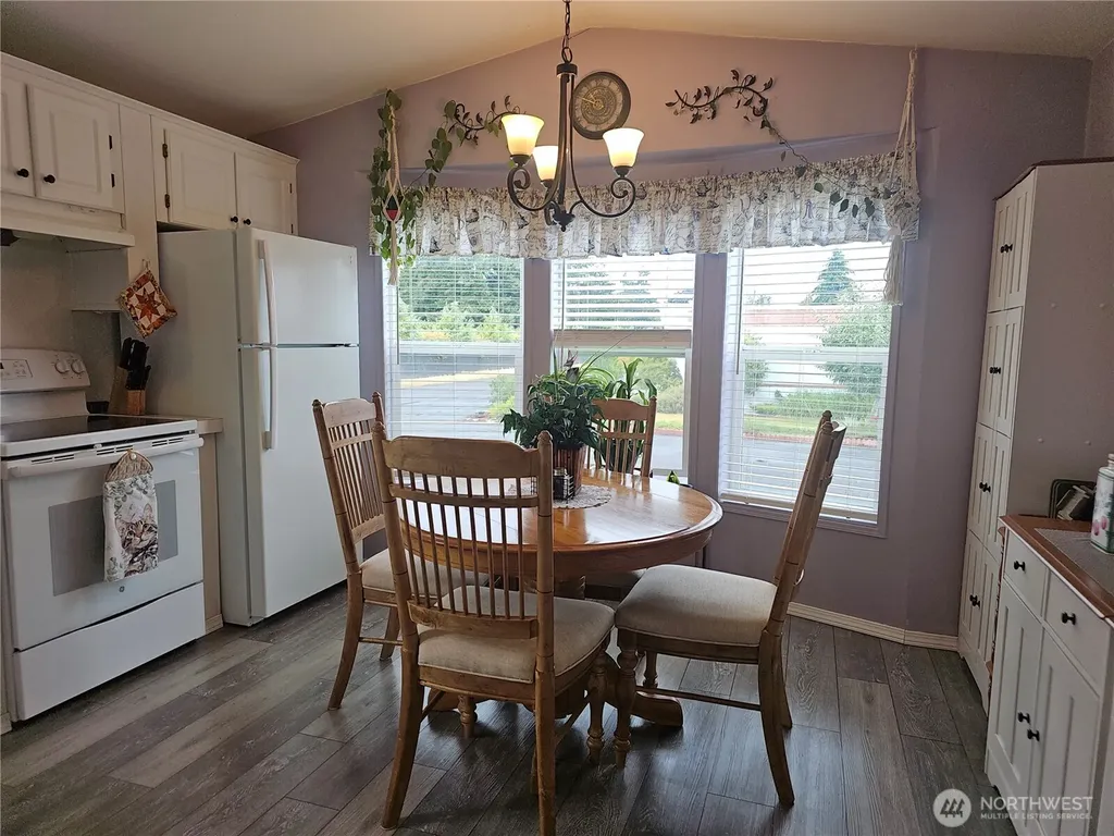 2423 Leisure Lane Centralia WA 98531