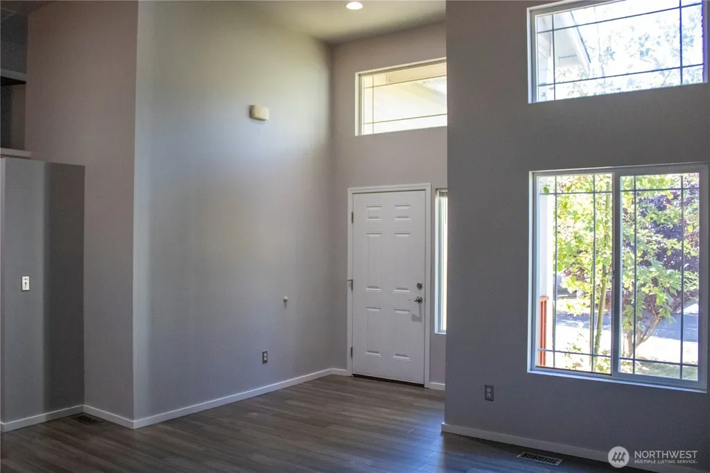 15721 26 Avenue W Lynnwood WA 98087