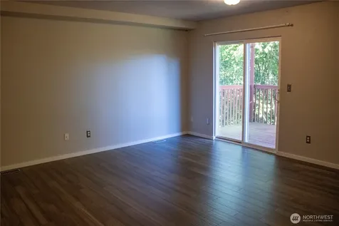 15721 26 Avenue W Lynnwood WA 98087
