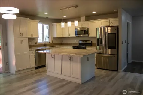 15721 26 Avenue W Lynnwood WA 98087