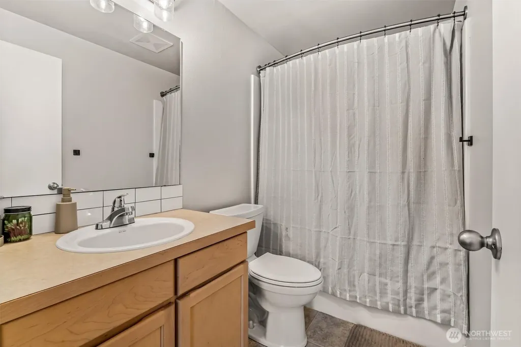15005 44th Drive NE Marysville WA 98271