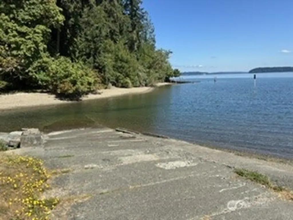 5021 Beverly Drive NE Olympia WA 98516