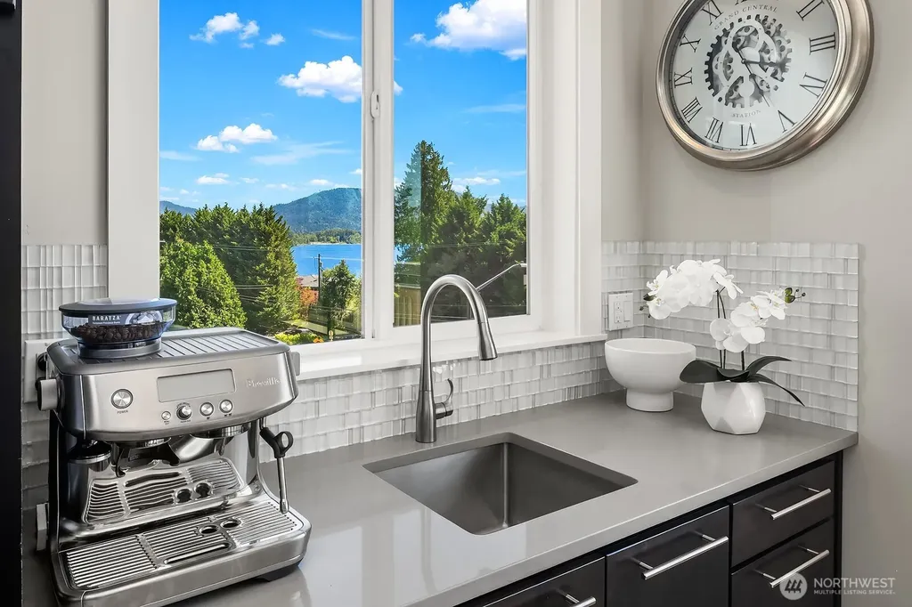 3857 201st Court SE Sammamish WA 98075