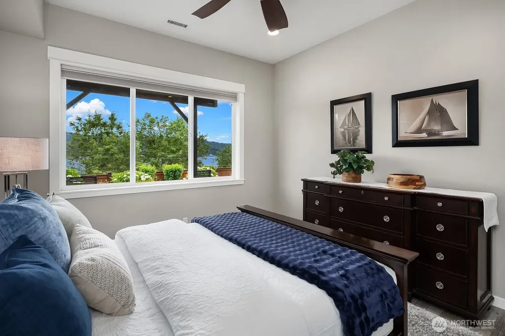 3857 201st Court SE Sammamish WA 98075