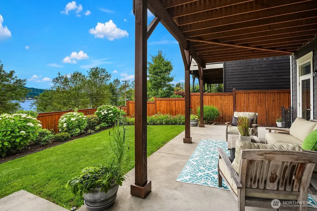 3857 201st Court SE Sammamish WA 98075