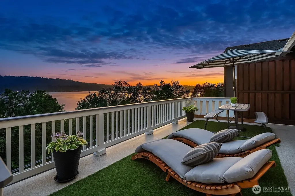 3857 201st Court SE Sammamish WA 98075