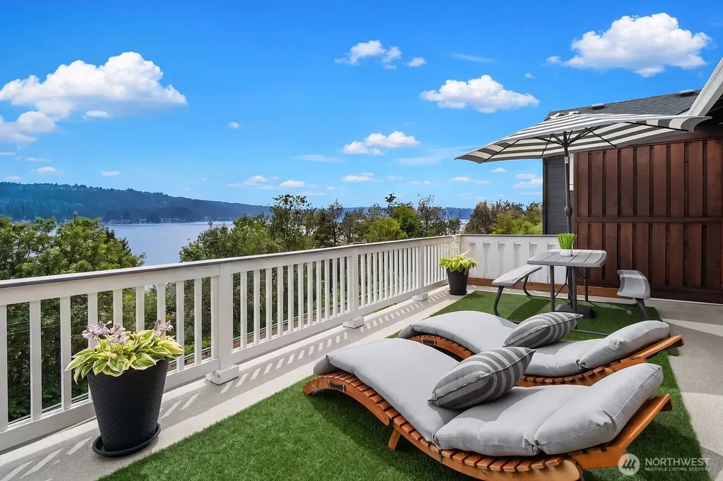 3857 201st Court SE Sammamish WA 98075