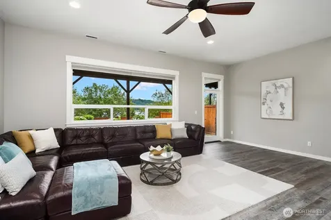 3857 201st Court SE Sammamish WA 98075