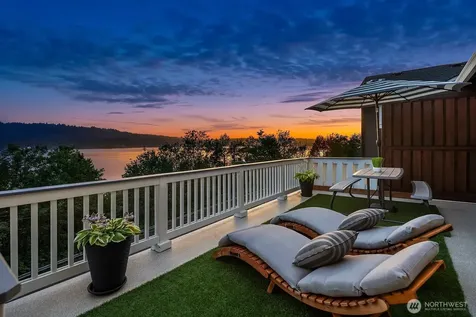 3857 201st Court SE Sammamish WA 98075