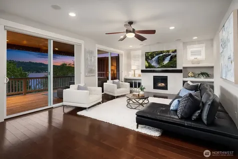 3857 201st Court SE Sammamish WA 98075