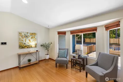 8618 NE 143rd Street Kirkland WA 98034