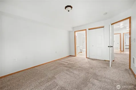 11501 7th Avenue W Everett WA 98204