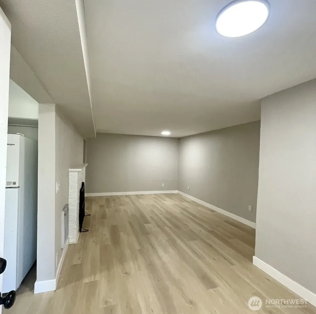 13829 51 Avenue S Tukwila WA 98168