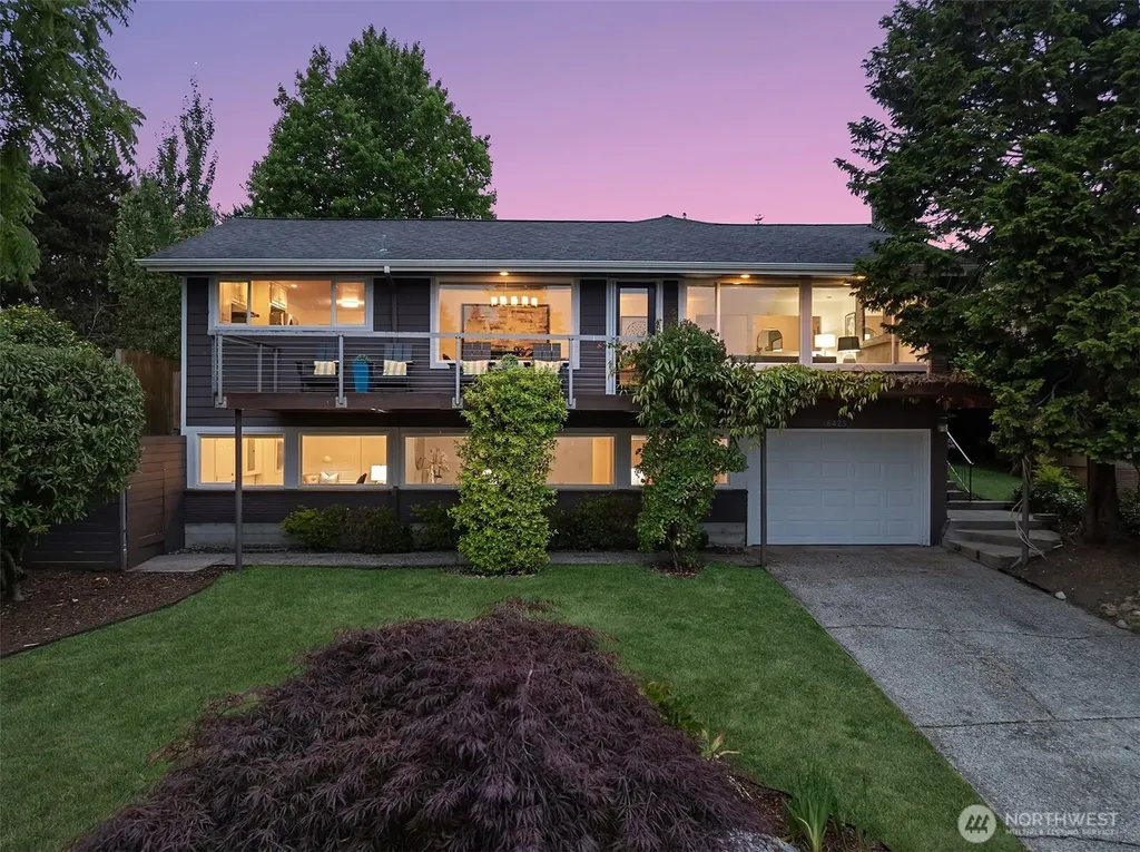 6425 Hampton Road S Seattle WA 98118