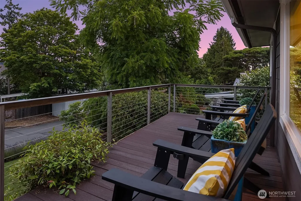 6425 Hampton Road S Seattle WA 98118