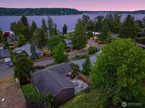6425 Hampton Road S Seattle WA 98118