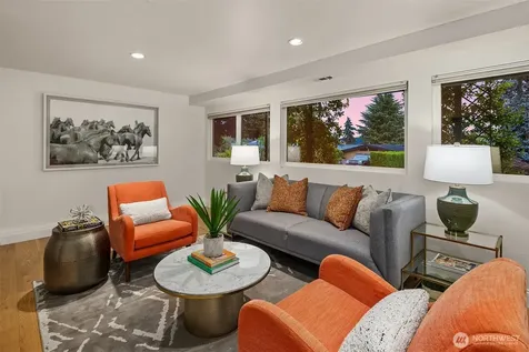 6425 Hampton Road S Seattle WA 98118
