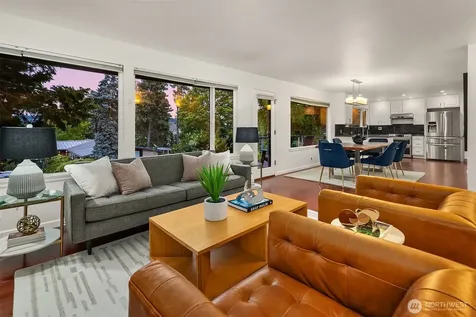 6425 Hampton Road S Seattle WA 98118