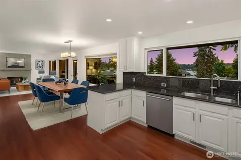 6425 Hampton Road S Seattle WA 98118