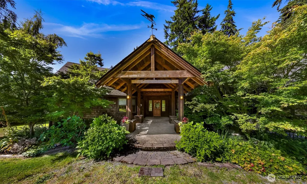 6701 Holst Road Clinton WA 98236