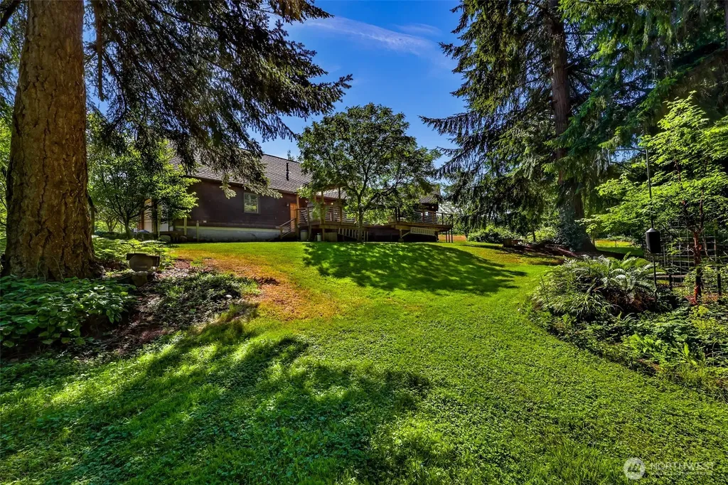 6701 Holst Road Clinton WA 98236