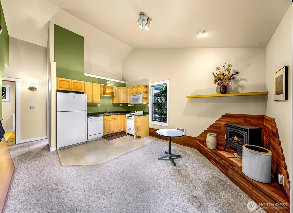 6701 Holst Road Clinton WA 98236